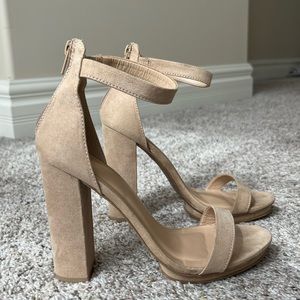 Windsor Tan Heels size 7.5